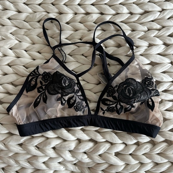 Forever 21 Bralette S - Picture 2 of 2